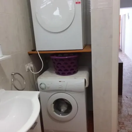 Kiwi Nest Apartman Lumbarda