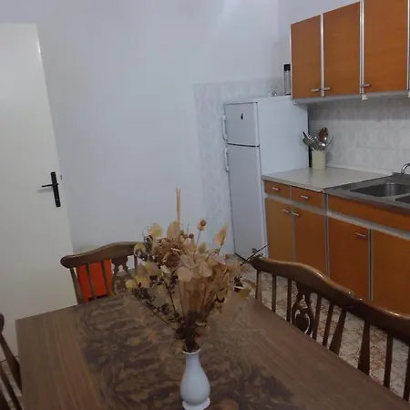 Apartman Kiwi Nest Lumbarda